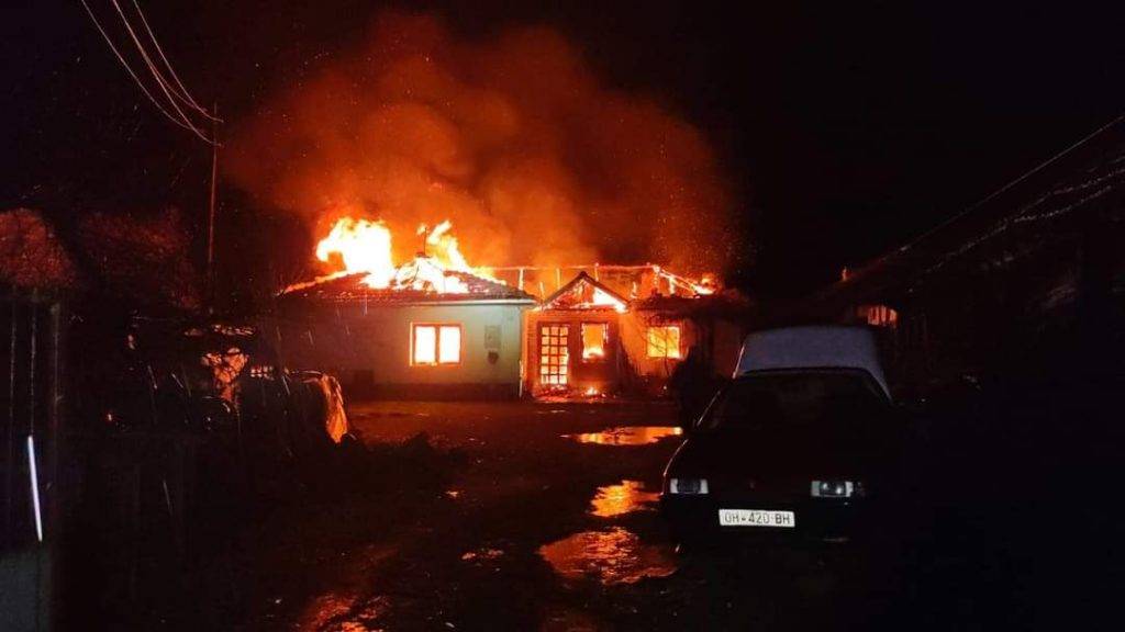 Од гром опожарена куќа во охридско Ливоишта