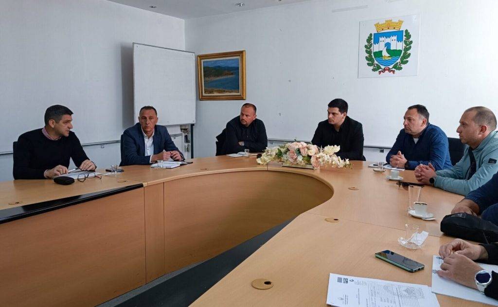 Почнаа подготовки за Охридскиот пливачки маратон