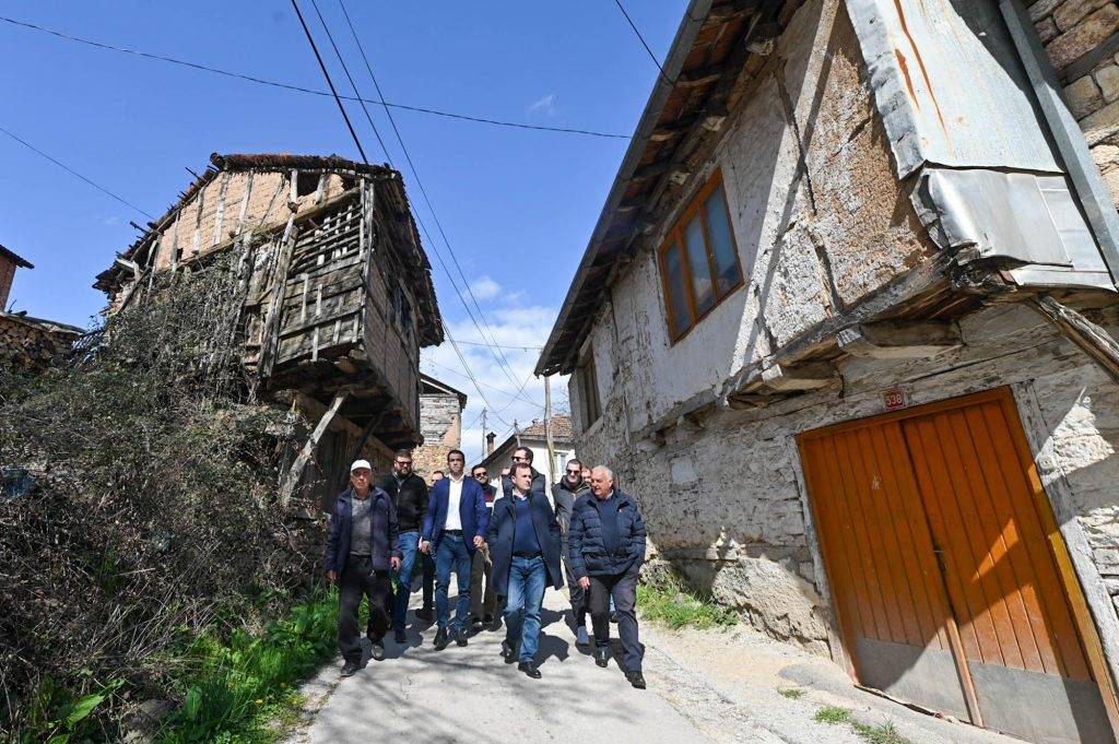 Бочварски денес во посета на Струга и Вевчани
