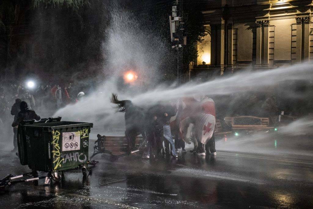 Граѓаните на Грузија не веруваат дека владата ќе се откаже од законот за странски агенти