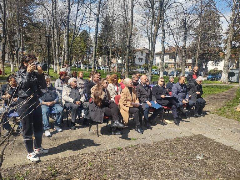 Во Паркот на поезијата во Струга беседа во чест на шпанскиот поет Хусто Хорхе Падрон