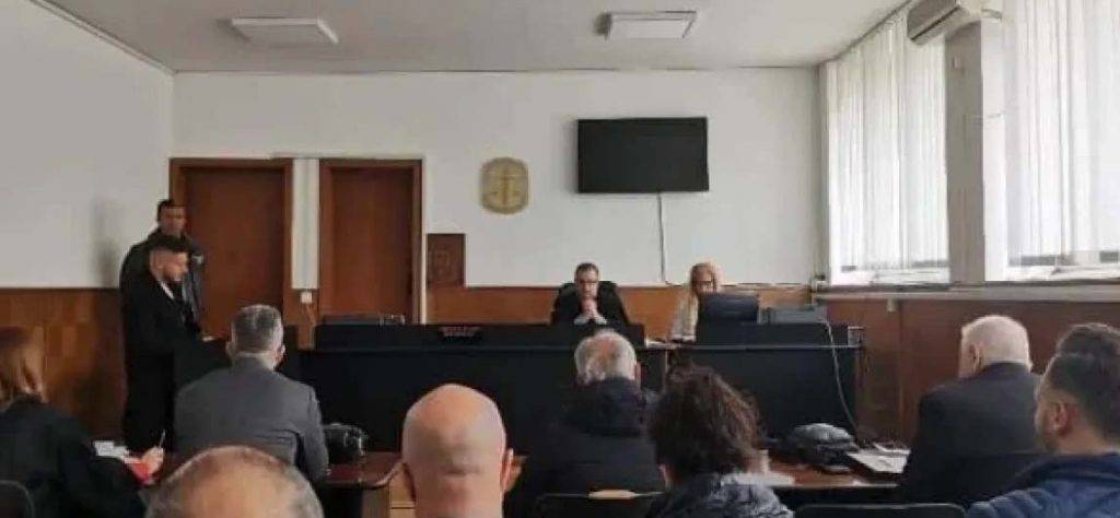 Одложено судското  рочиштето за Пендиков