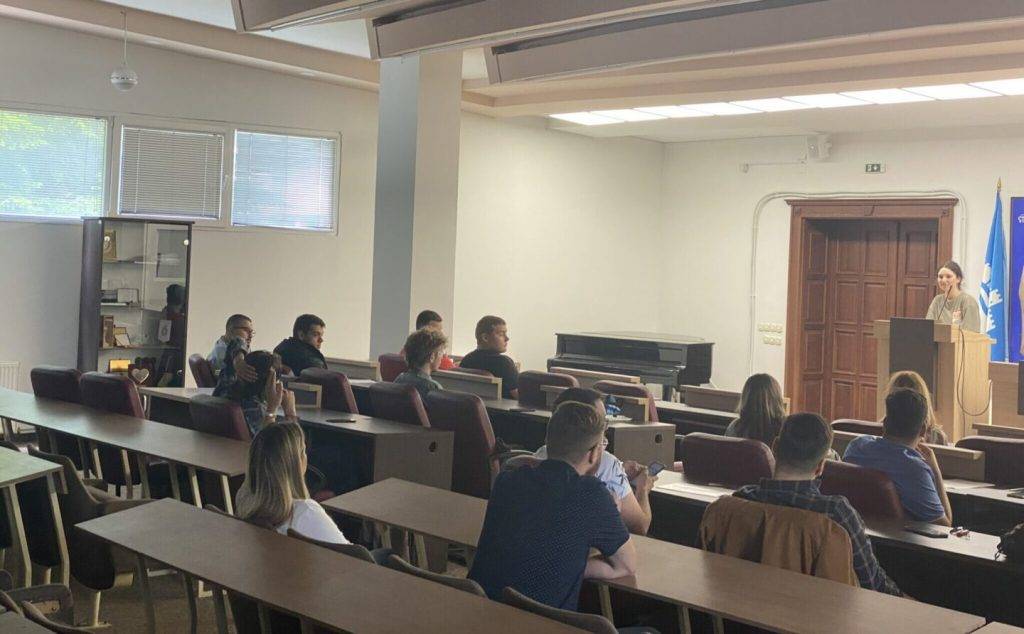 Верифицирани мандатите на новите делегати на Локалното собрание на млади