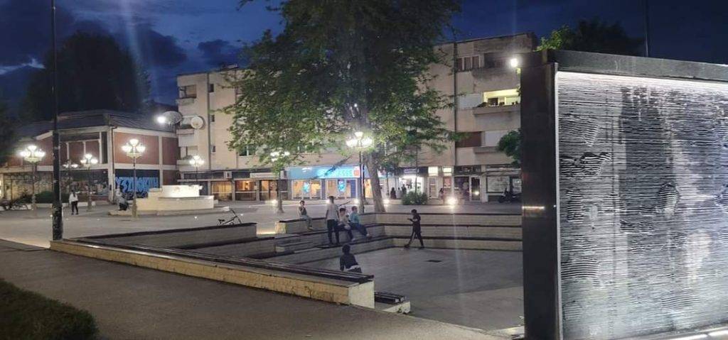 За прв пат саниран плоштадот кај Мини маркет