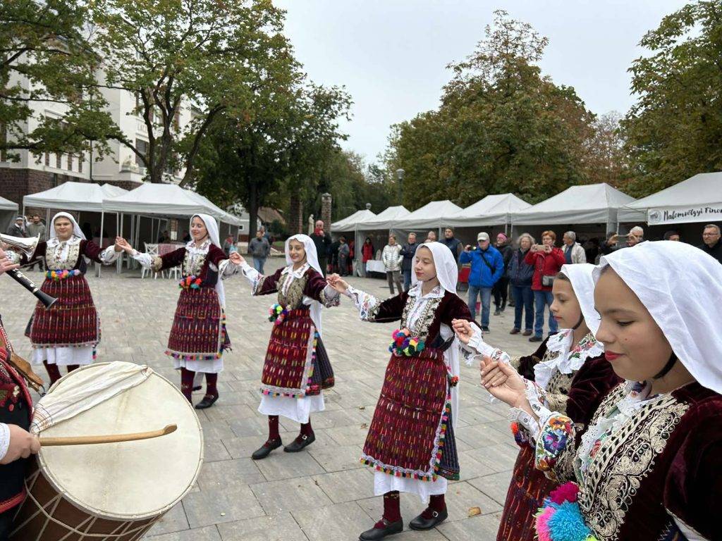 КУД Дримкол ја претстави македонската култура во Веспрем Унгарија
