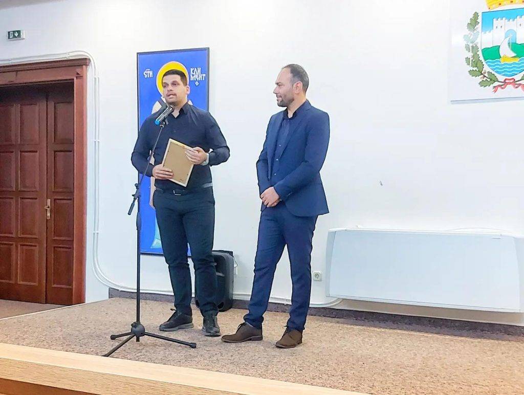 Громогласни аплаузи и емоции на промоцијата на филмот „Охрид, Охрид убав мил“