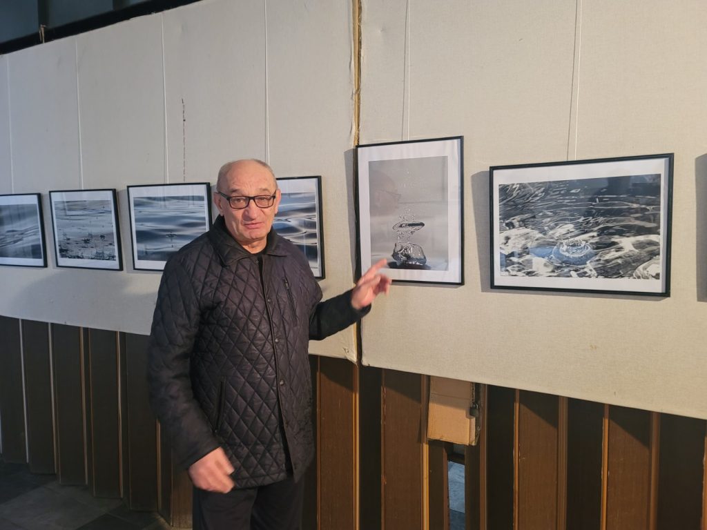 Отворена изложбата на фотографии во црно бела техника