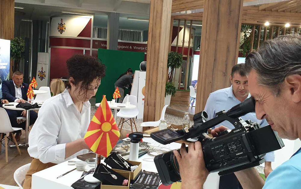 Во светот на успешните: Филигранот на Павлина Шикалеска го воодушевува светот