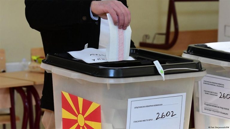 Гласањето во охридско струшкиот регион  тече непречно