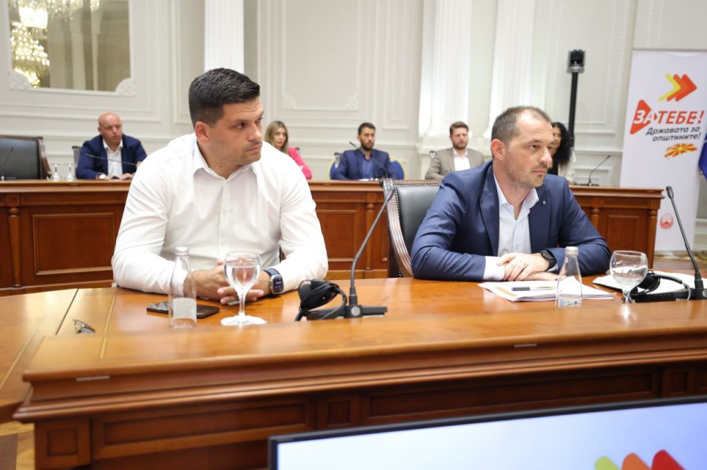 Министерот Перински: Еднакви можности за сите општини