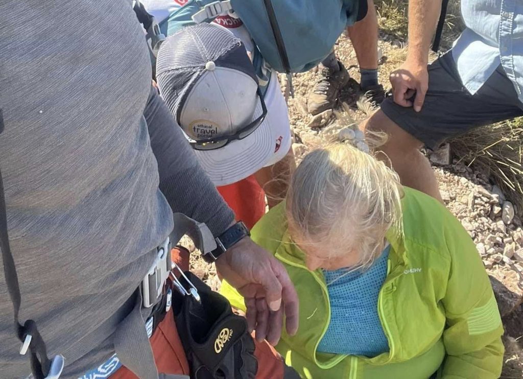 Планинската спасителна служба спаси повредена туристка на Галичица