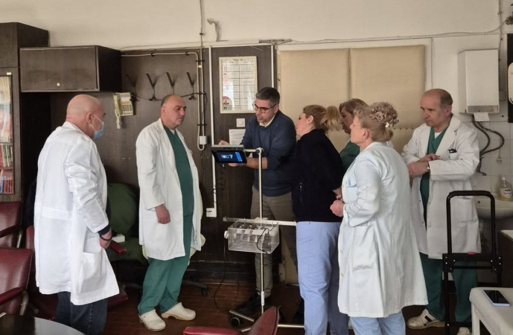 Болницата „Свети Еразмо“ доби видео сет за интубација