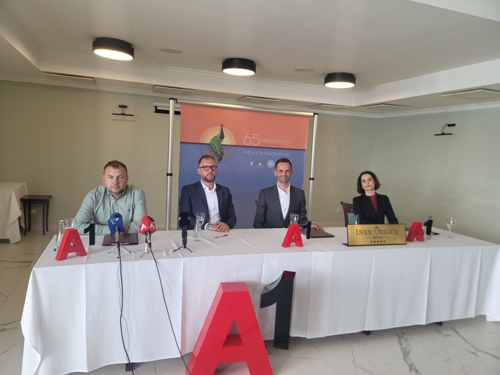 Американската пијанистка Клер Хуангчи ќе го отвори јубилејното 65.„Охридско лето“