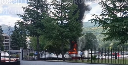 Се запали глисер во каналот