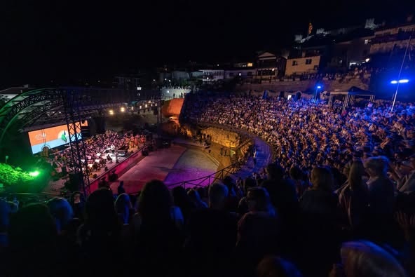 Спектакуларно отворено јубилејното издание на фестивалот „Охридско лето“