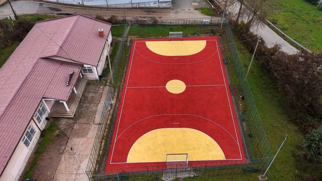 Реконструирани две спортски игралишта