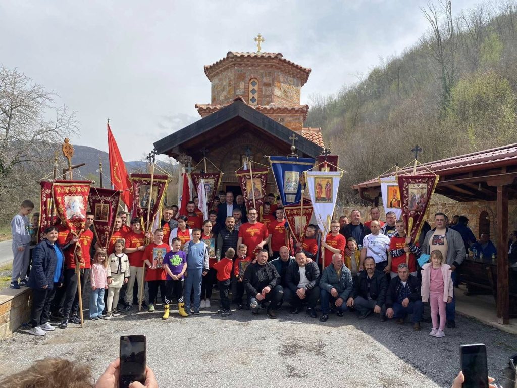 Во Лешани одбележан традиционалниот обичај „Покрсти“