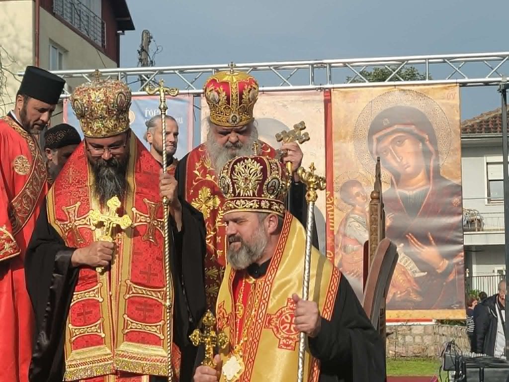 Фото: Величествена Ѓурѓовденска литија во Струга