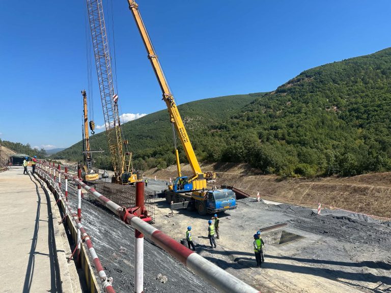 Привремен режим на автопатот Охрид – Кичево поради санација на коловозот