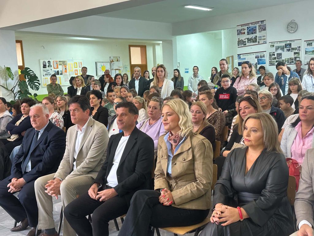 Еразмус+ ги отвора европските можности за учениците и наставниците во Вевчани